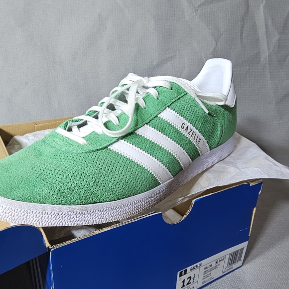 Mens adidas Gazelle Athletic Shoe - Green / White / Core White - Picture 2 of 6